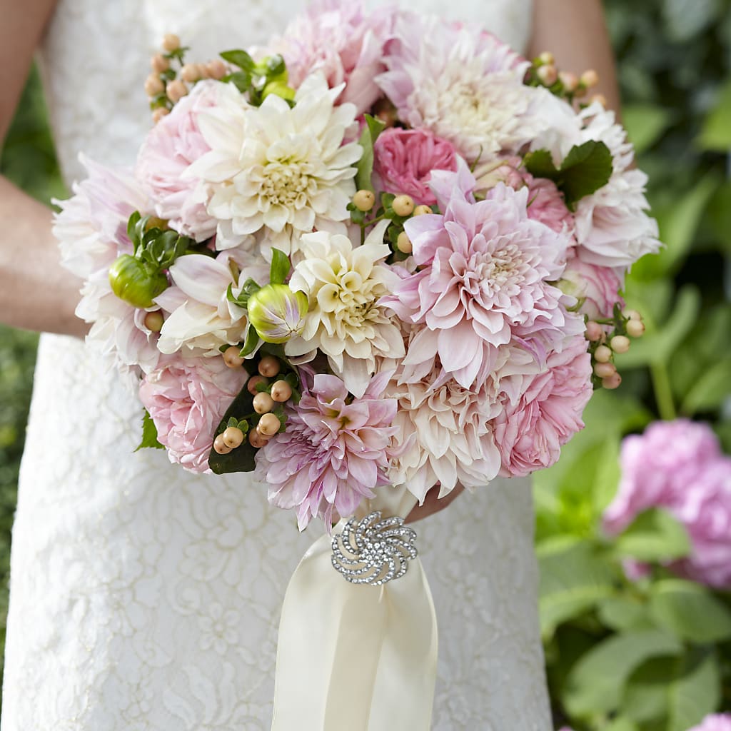 Heart's Promise Bouquet – FLEUR D'AMOUR, Huntersville NC